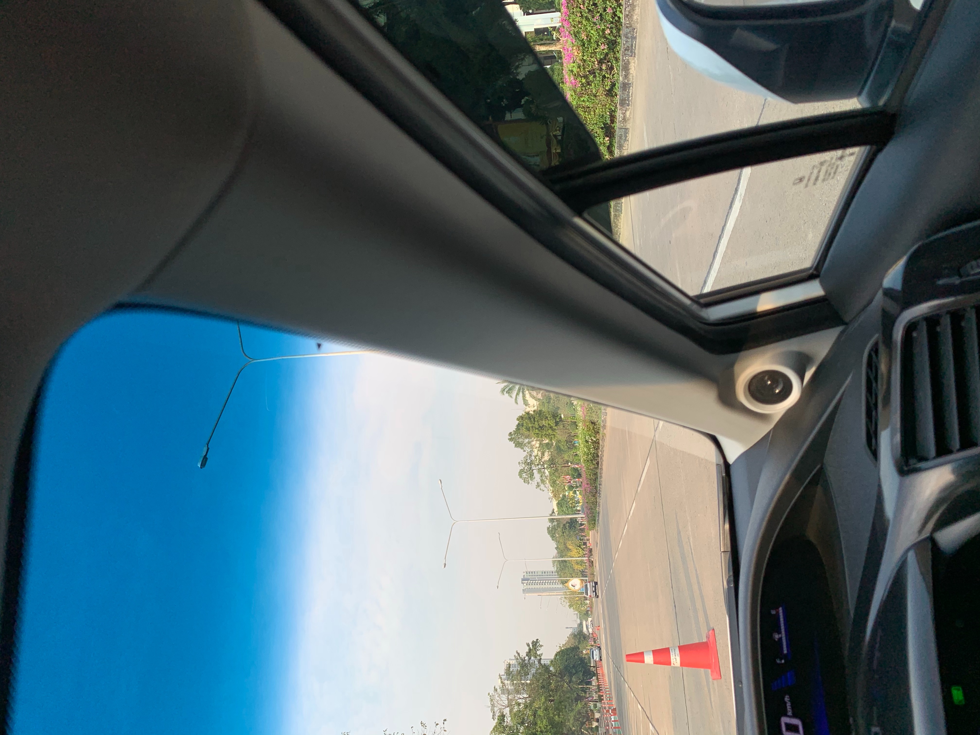 Honda Civic and Kontrast 