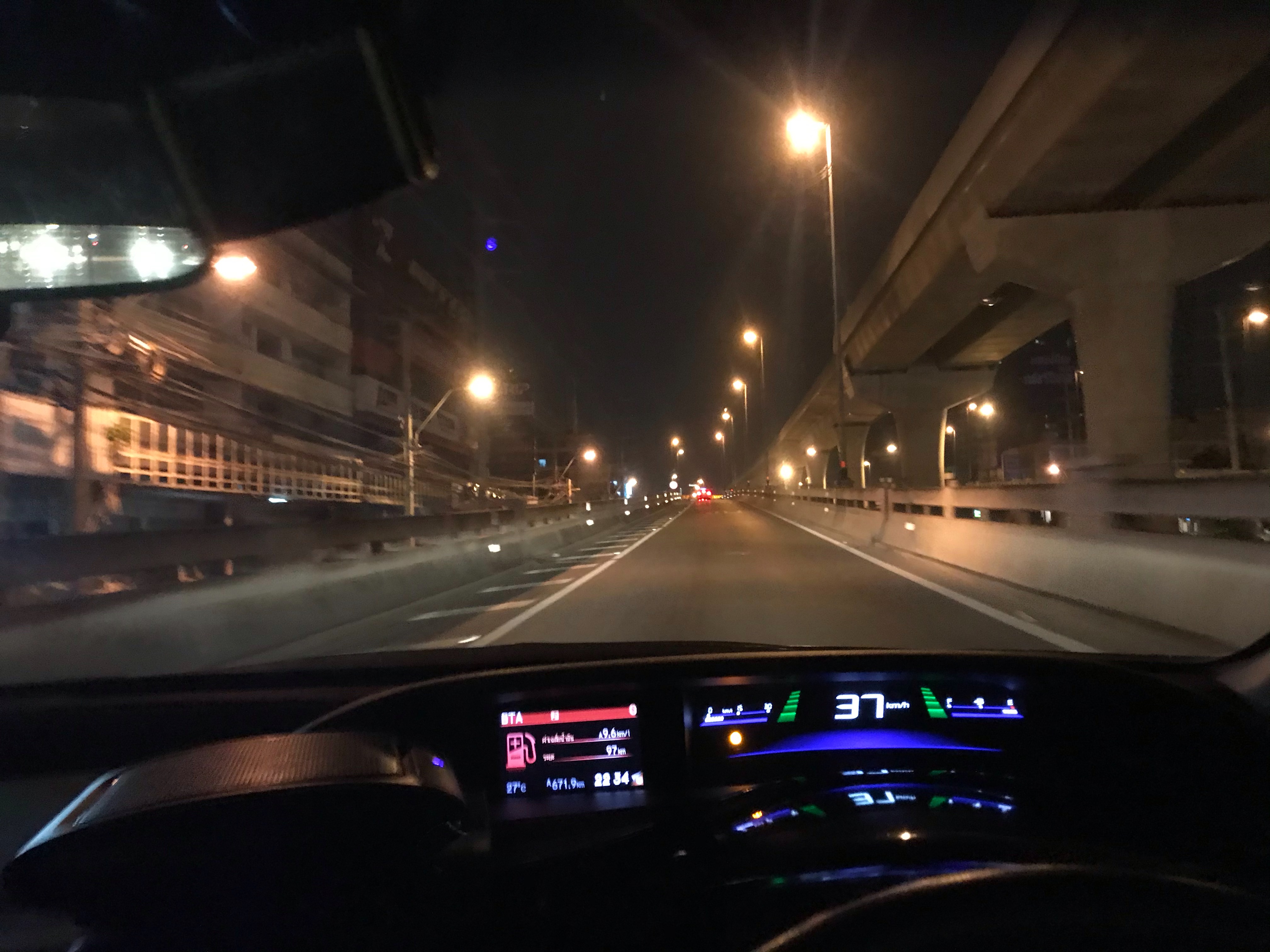 Honda Civic and Kontrast 